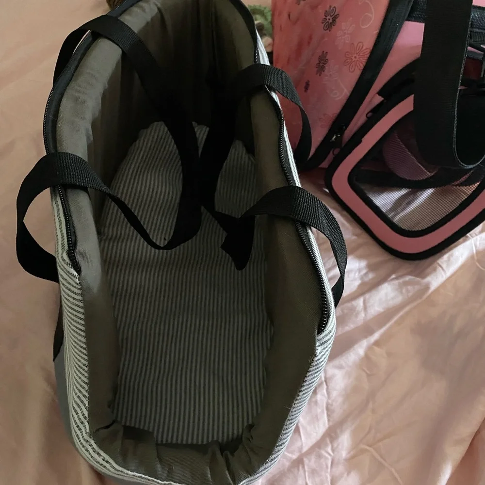 Paw Made PET Carrier